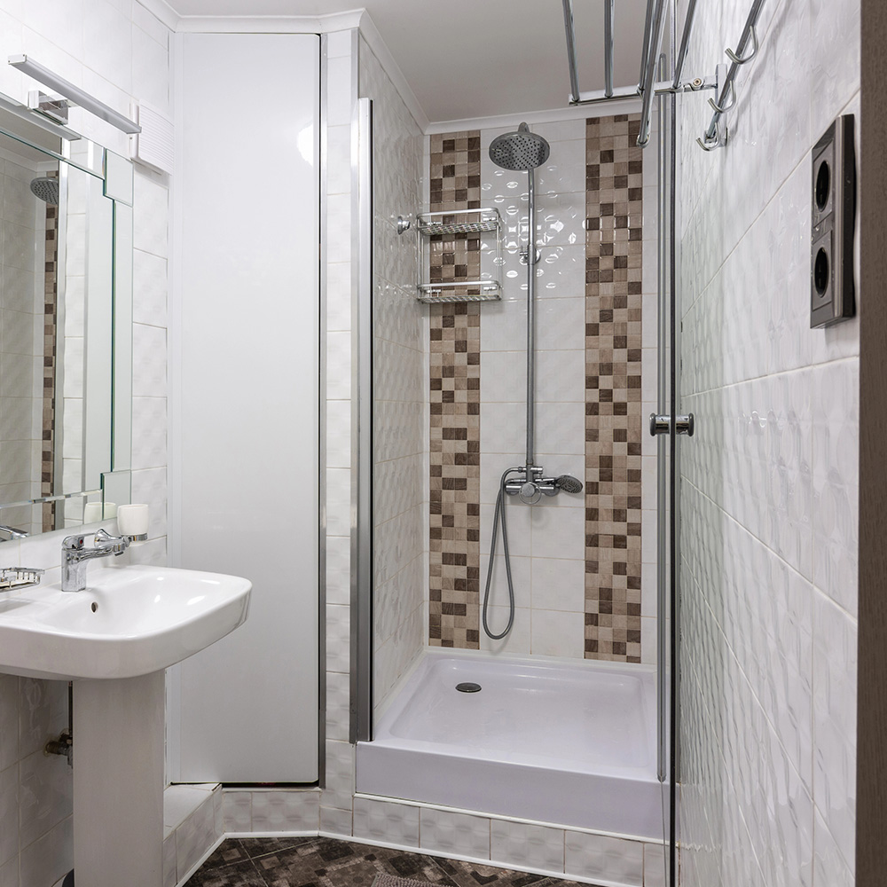 bano-pequeno-moderno-con-ducha
